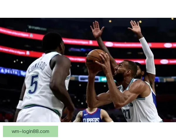 小卡缺阵战鹈鹕 泰伦卢回应阵容调整心态明确 小卡缺阵战鹈鹕 泰伦卢回应阵容调整心态明确